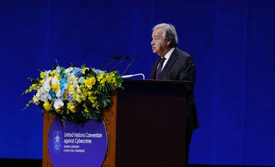 Líder da ONU participa de assinatura da Convenção sobre crime cibernético, em Hanói, Vietnã
